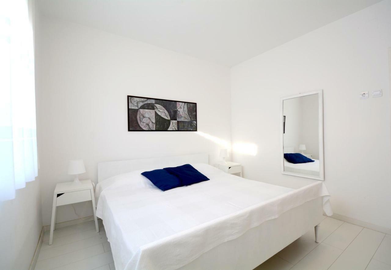 Apartments Morgan Umag Eksteriør bilde